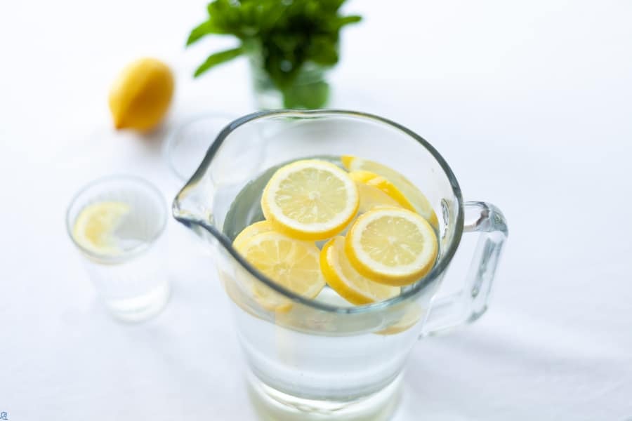 Benefits of Drinking Lemon Water